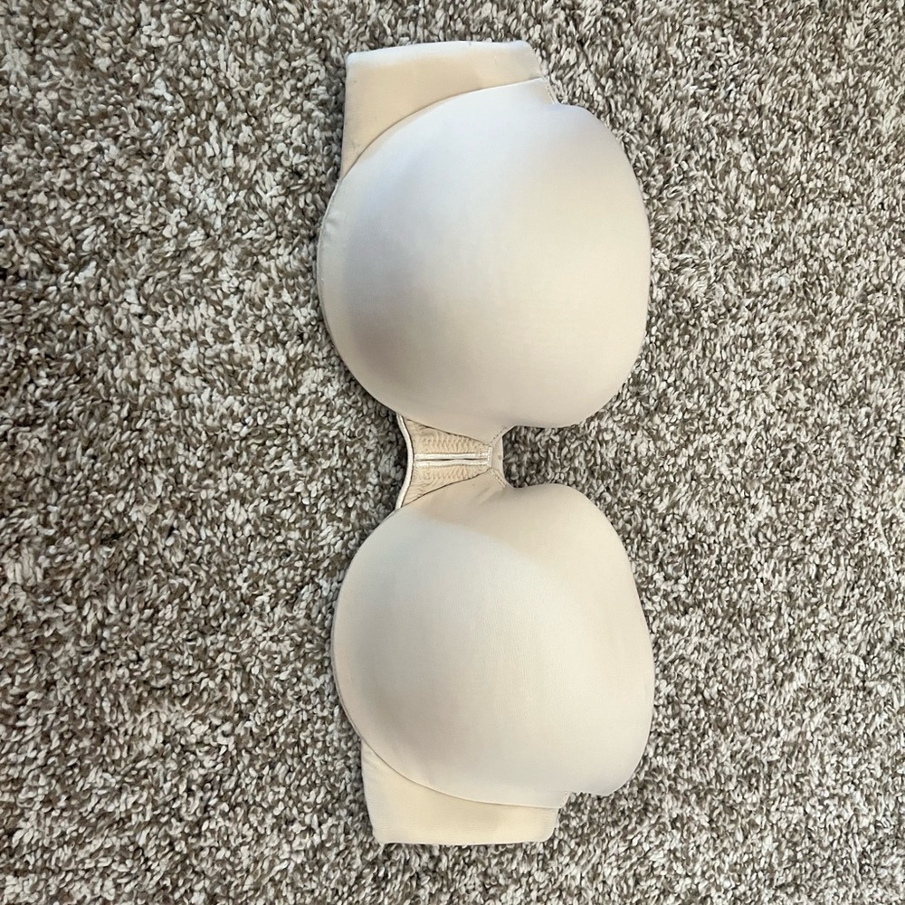 Nude Strapless Bra